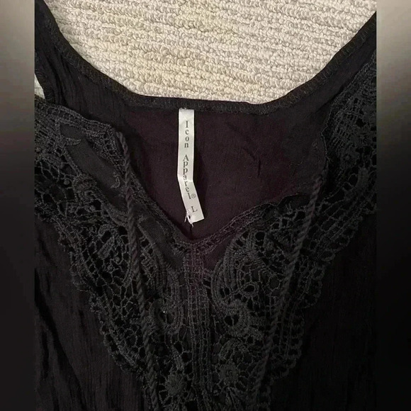 Large black short romper with embroidery - Picture 3 of 4